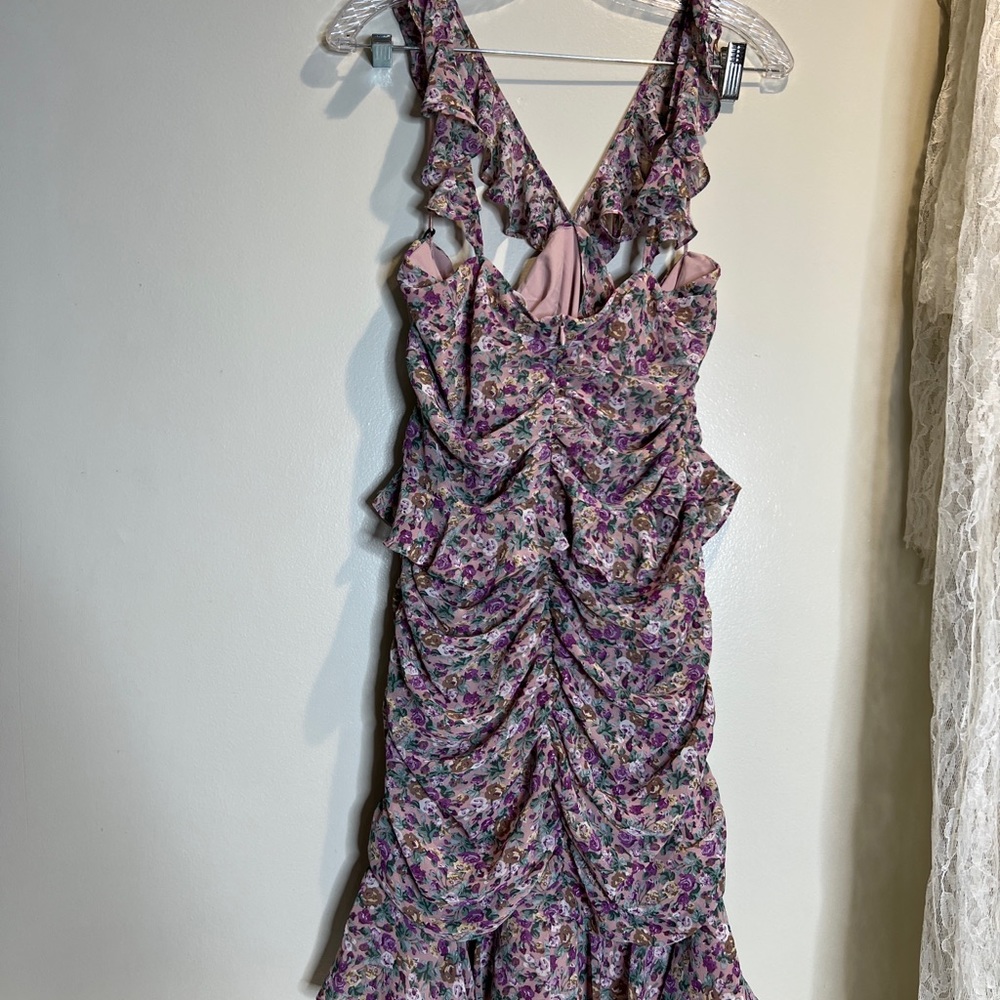 ASTR the label ruffle Ruched Zinnia Lilac Ditsy Floral Mini dress - Picture 14 of 14